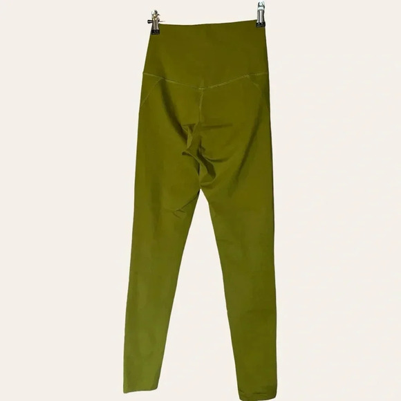 Girlfriend Collective high waist compressive leggings in Ivy - XS 28.5” length - Picture 8 of 8